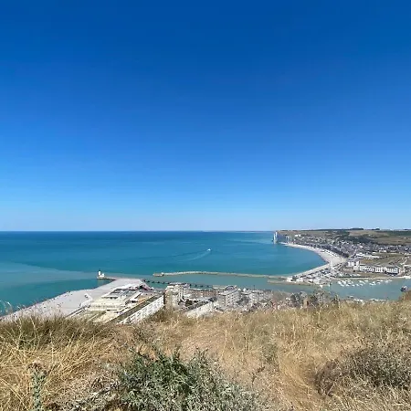 Bel Pour 2 Personnes Vue Laterale Sur Le Port *